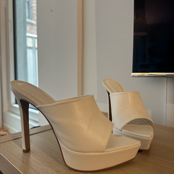 White leather heel mules - Picture 3 of 6